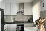 Trosoban stan, Pula, najam, 1000 €, 53 m2