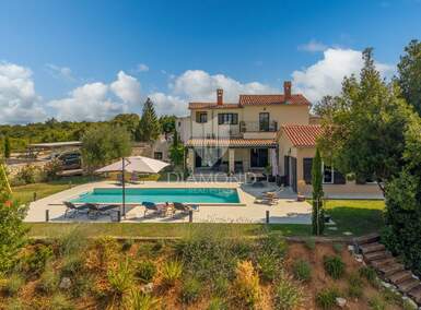Kuca, Labin, prodaja, 1250000 €, 273 m2