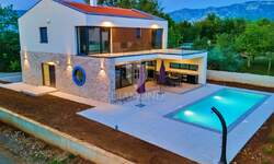 Kuca, Kršan, prodaja, 747000 €, 219 m2