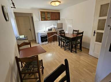 Trosoban stan, Cres, prodaja, 190500 €, 53 m2