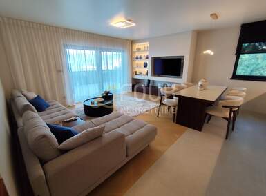 Trosoban stan, Rijeka, Srdoči, najam, 2000 €, 69 m2