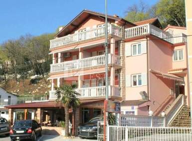 Kuca, Novi Vinodolski, prodaja, 660000 €, 500 m2