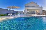 Kuca, Novi Vinodolski, prodaja, 927000 €, 302 m2