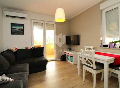Trosoban stan, Viškovo, prodaja, 176000 €, 52 m2
