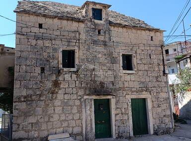 Kuca, Solin, prodaja, 85000 €, 120 m2