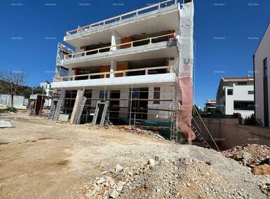 Dvosoban stan, Rovinj, prodaja, 802300 €, 152 m2