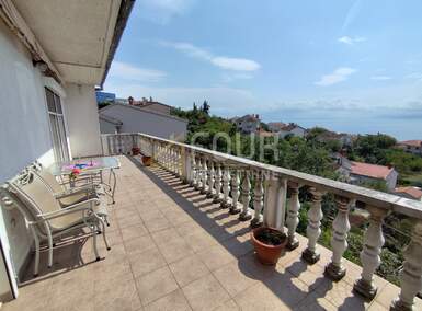 Trosoban stan, Rijeka, Martinkovac, najam, 1000 €, 80 m2