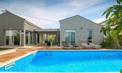 Kuca, Poreč, prodaja, 420000 €, 120 m2