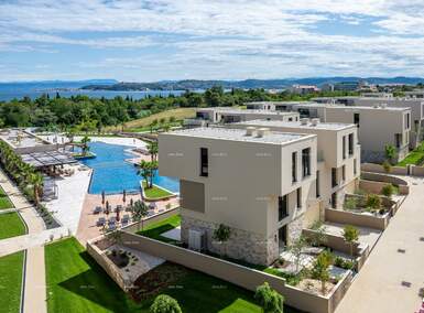 Dvosoban stan, Umag, prodaja, 452793 €, 89 m2