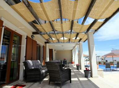 Kuca, Medulin, prodaja, 2040000 €, 200 m2
