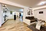 Trosoban stan, Opatija, Volosko, najam, 1000 €, 75 m2