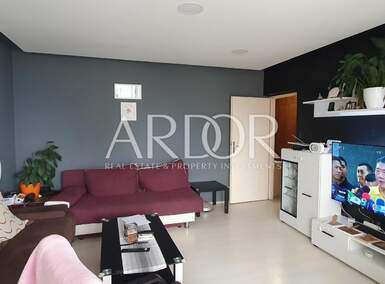 Trosoban stan, Rijeka, Krimeja, prodaja, 228000 €, 69 m2