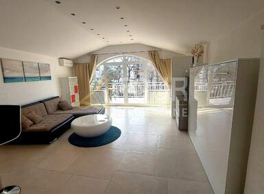 Jednosoban stan, Rijeka, Srdoči, najam, 650 €, 51 m2