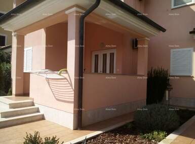 Kuca, Premantura, prodaja, 1000000 €, 400 m2