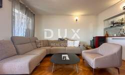 Trosoban stan, Rijeka, Srdoči, prodaja, 229000 €, 68 m2
