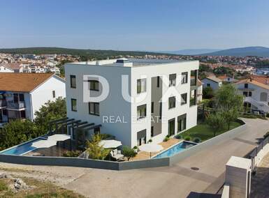 Trosoban stan, Krk, prodaja, 425000 €, 74 m2