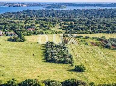 Zemljiste, Pula, Veli vrh, prodaja, 107000 €, 675 m2