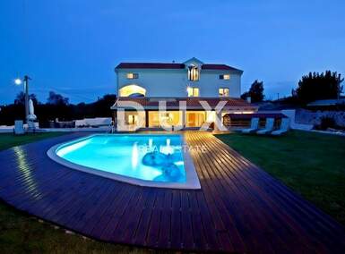 Kuca, Rovinj, prodaja, 695000 €, 450 m2