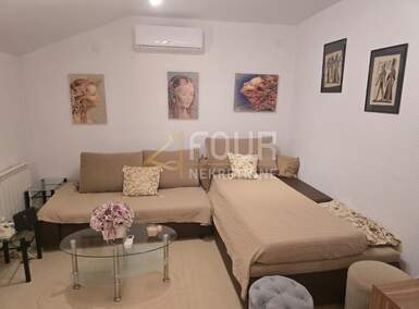Dvosoban stan, Bakar, Krasica, najam, 700 €, 70 m2