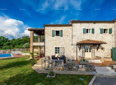 Kuca, Poreč, prodaja, 650000 €, 300 m2