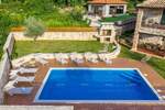 Kuca, Poreč, prodaja, 650000 €, 300 m2