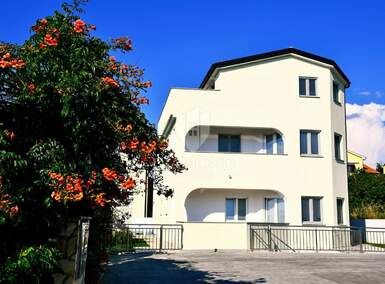 Kuca, Malinska-Dubašnica, Bogovići, prodaja, 1200000 €, 450 m2