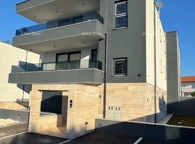 Cetvorosoban stan, Medulin, prodaja, 850000 €, 186 m2