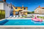Kuca, Pula, prodaja, 470000 €, 150 m2