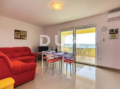 Cetvorosoban stan, Crikvenica, najam, 800 €, 67 m2