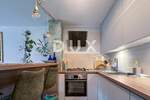 Trosoban stan, Rijeka, Srdoči, prodaja, 270000 €, 67 m2