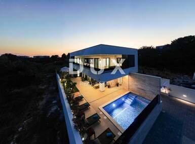 Kuca, Medulin, prodaja, 750000 €, 175 m2