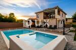 Kuca, Pula, Monteserpo - Komunal, prodaja, 750000 €, 150 m2