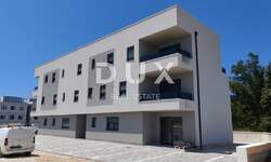 Trosoban stan, Privlaka, prodaja, 275451 €, 83 m2