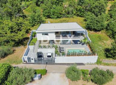 Kuca, Mošćenička Draga, najam, 4500 €, 188 m2