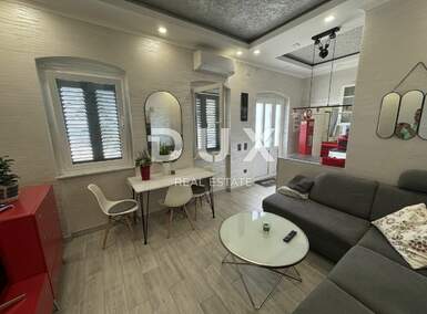 Dvosoban stan, Opatija, Opatija - Centar, prodaja, 250000 €, 60 m2
