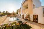 Kuca, Kaštela, Kaštel Lukšić, prodaja, 2000000 €, 450 m2