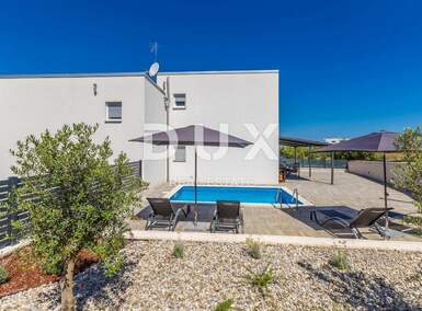 Kuca, Malinska-Dubašnica, Malinska, prodaja, 530000 €, 122 m2
