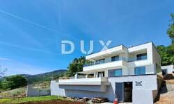 Kuca, Lovran, prodaja, 1500000 €, 250 m2