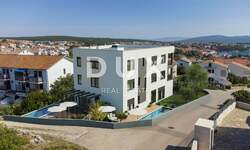 Trosoban stan, Krk, prodaja, 425000 €, 74 m2