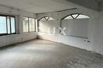 Stan, Rijeka, Krnjevo, prodaja, 331200 €, 184 m2