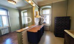 Trosoban stan, Pula, Centar, prodaja, 275000 €, 133 m2