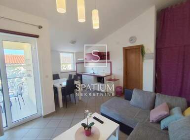 Trosoban stan, Dobrinj, Čižići, prodaja, 186000 €, 63 m2