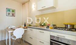 Trosoban stan, Novalja, prodaja, 170000 €, 60 m2