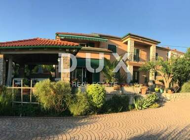 Kuca, Kostrena, prodaja, 955000 €, 235 m2