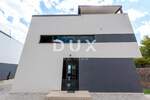 Kuca, Crikvenica, prodaja, 1200000 €, 300 m2