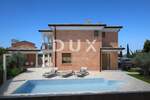 Kuca, Buje, Momjan, prodaja, 640000 €, 190 m2