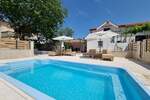 Kuca, Krk, prodaja, 380000 €, 74 m2