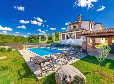 Kuca, Poreč, prodaja, 699000 €, 285 m2