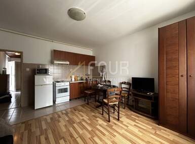 Dvosoban stan, Viškovo, najam, 350 €, 40 m2