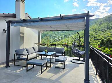 Trosoban stan, Mošćenička Draga, Brseč, prodaja, 340000 €, 82 m2